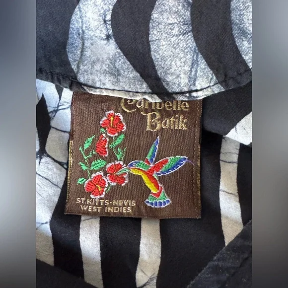 Black and White Women's Blouse adjustable waist island vibes - Picture 7 of 7